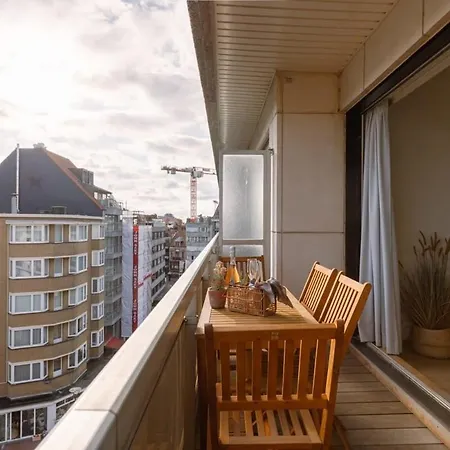 Modern With Terrace On Prime Location Apartamento *