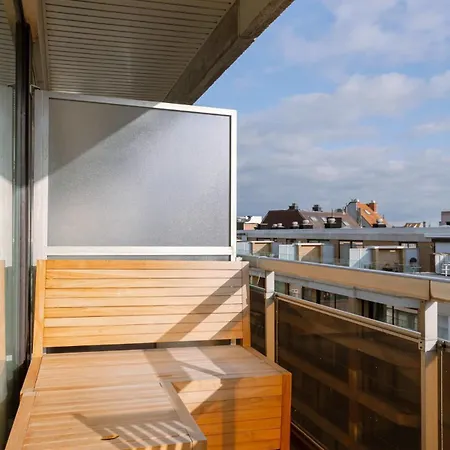 Apartamento Modern With Terrace On Prime Location